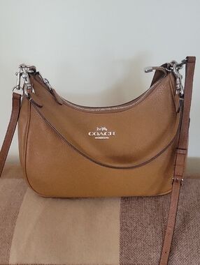 Coach Teri in Pebbled Leather / Saddle Brown / Silver Hardware